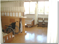療養室（4人部屋）